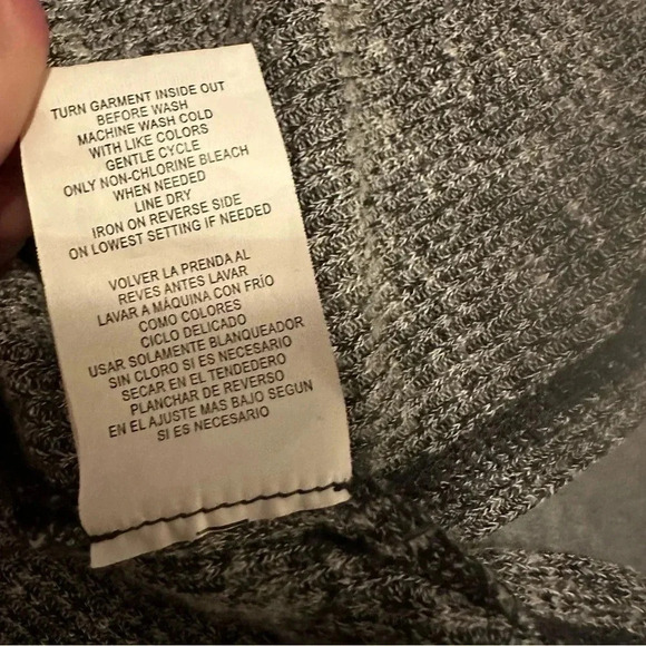 Altar’d State gray lace 3/4 sleeve blouse size M - Picture 7 of 7